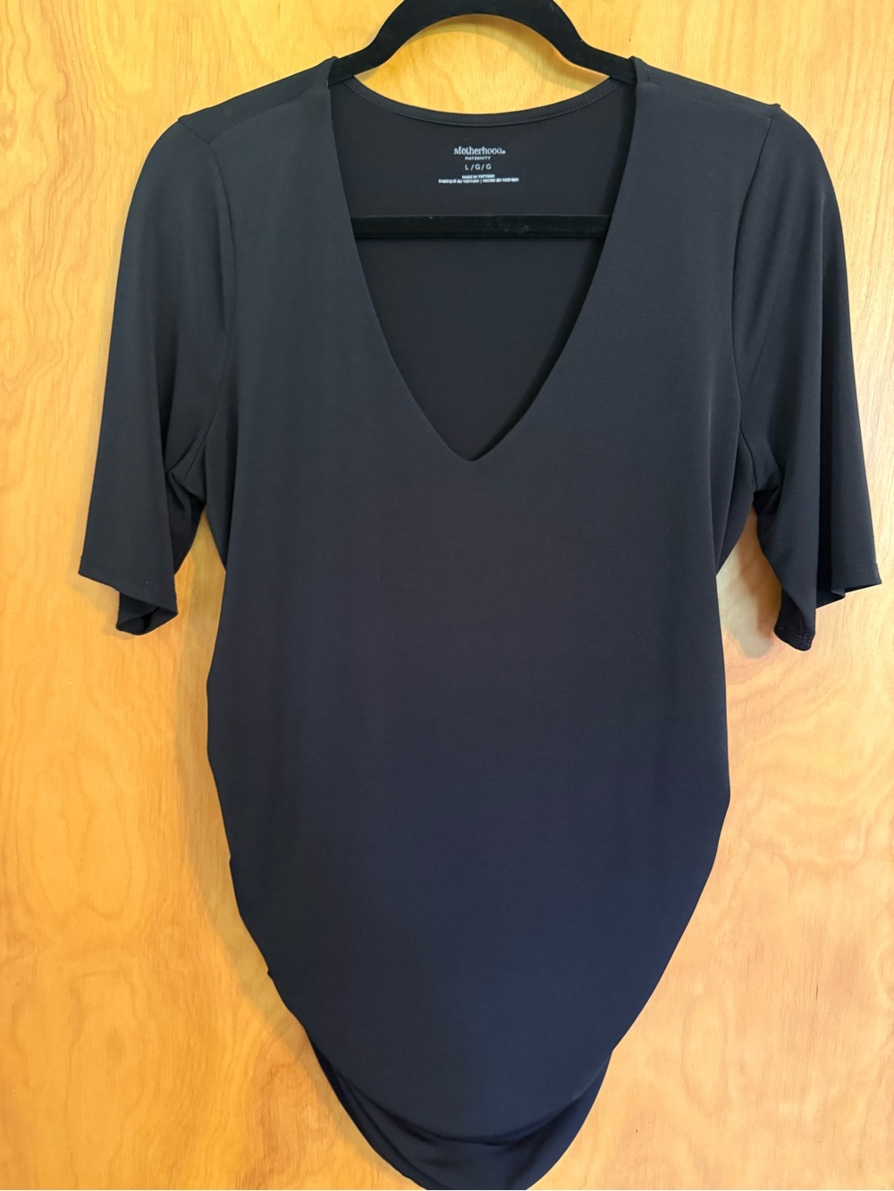 Motherhood Black V-Neck Maternity Top Dressy Stretch Shirred Sides Size L